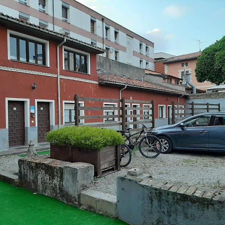 Albergue La Casona Del Peregrino Llanes Ngoại thất bức ảnh
