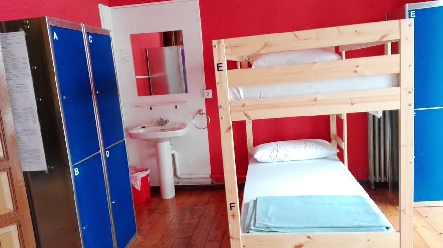 Albergue La Casona Del Peregrino Llanes Ngoại thất bức ảnh