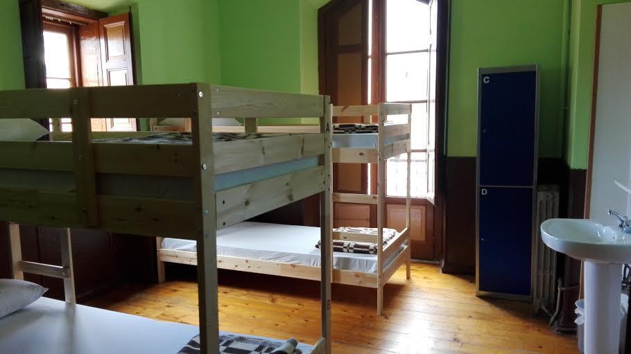 Albergue La Casona Del Peregrino Llanes Ngoại thất bức ảnh