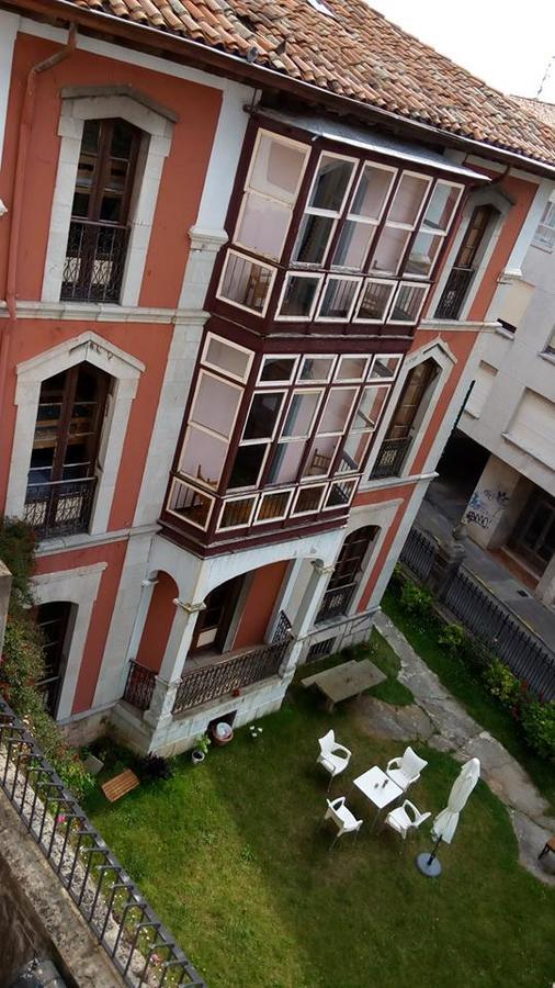 Albergue La Casona Del Peregrino Llanes Ngoại thất bức ảnh